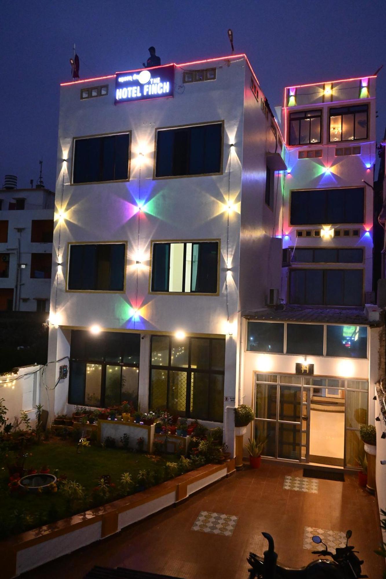 Hotel The Finch Puri Exterior foto